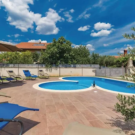 Gorgeous In With Wifi Holiday home *