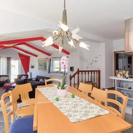 Holiday home Gorgeous In With Wifi