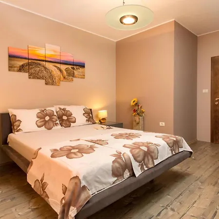 Gorgeous In With Wifi Holiday home Pula